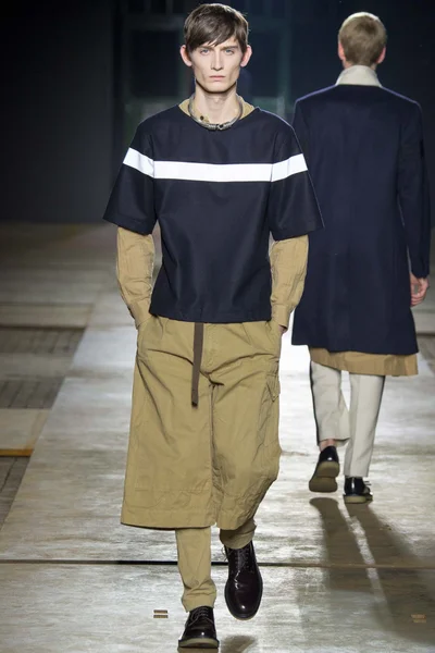 Look 2